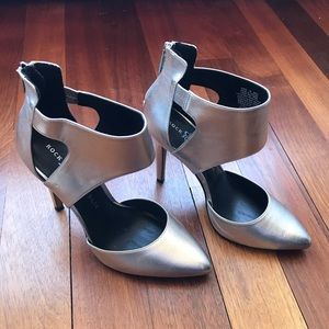 Silver Pumps- Size 10